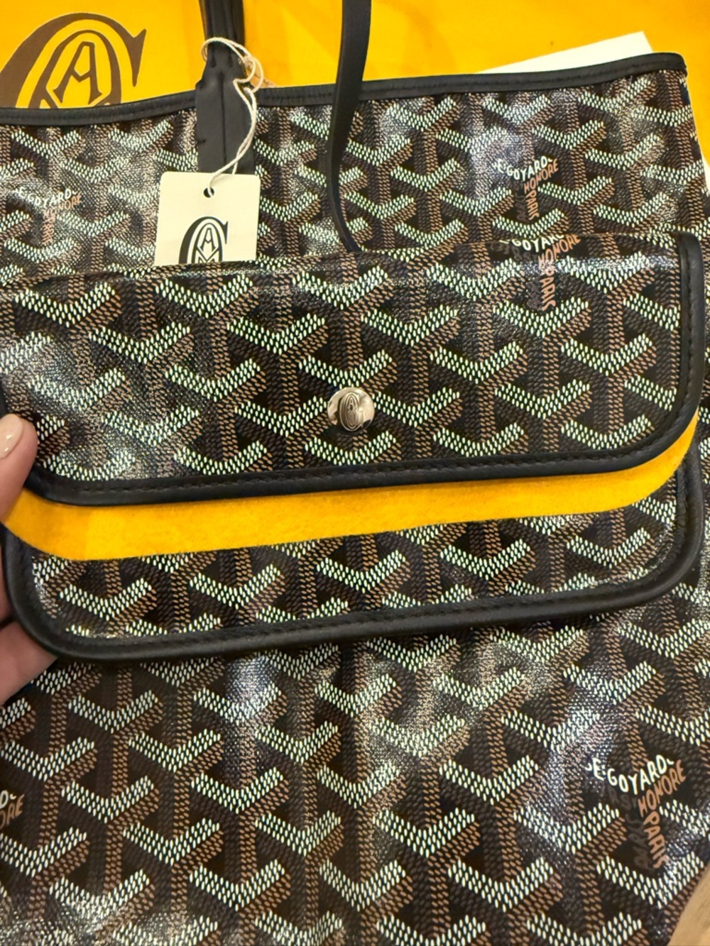 NWT. Goyard St Louis Tote in PM Size. Black Goyardine with Black Leather Trim. - Picture 2 of 11